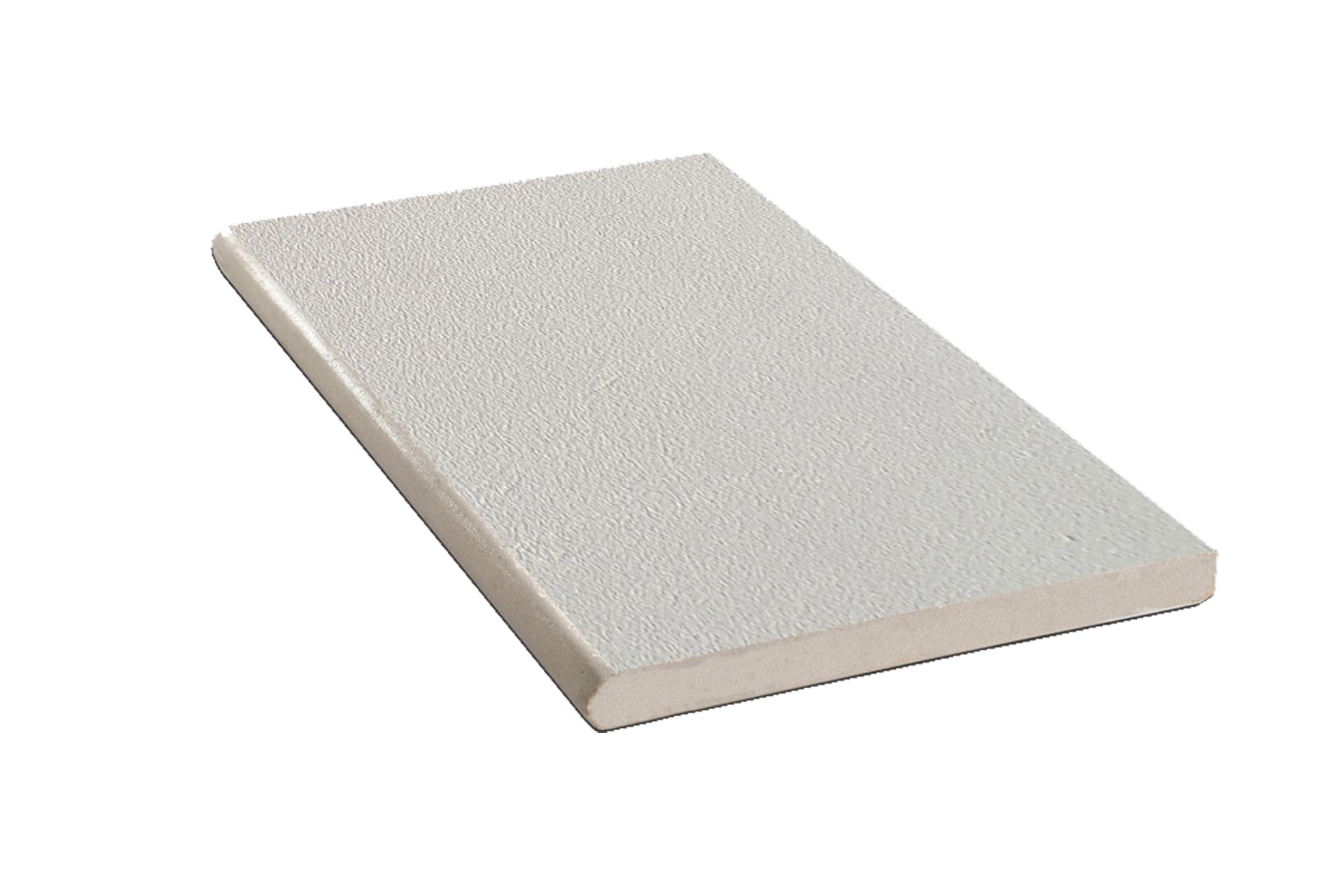 bordo piscina in quarzite cream soft con finitura arrotondata a toro colore beige chiaro naturale