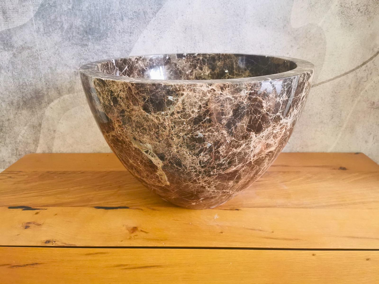 lavabo di design in marmo