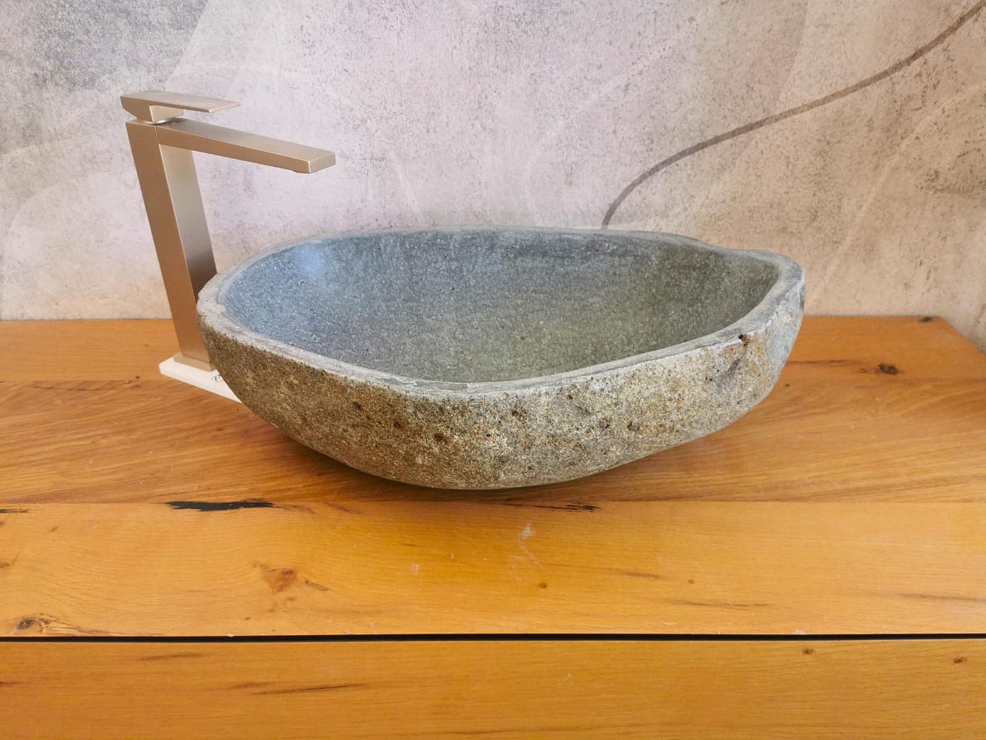 lavabo in pietra