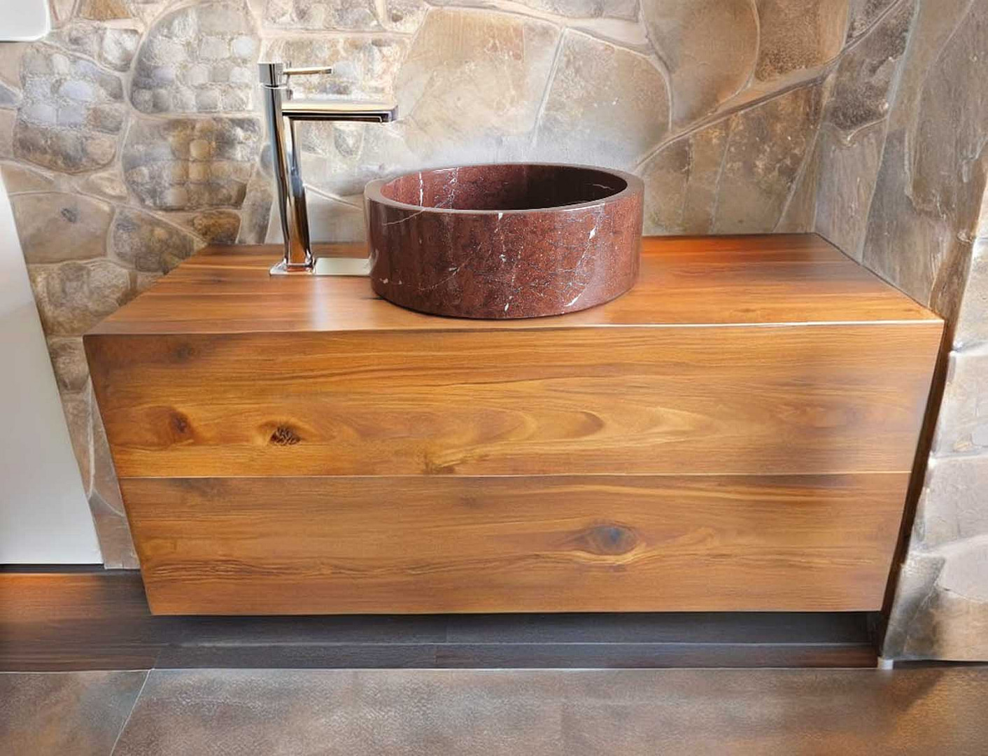 lavandino da bagno moderno in marmo rosso