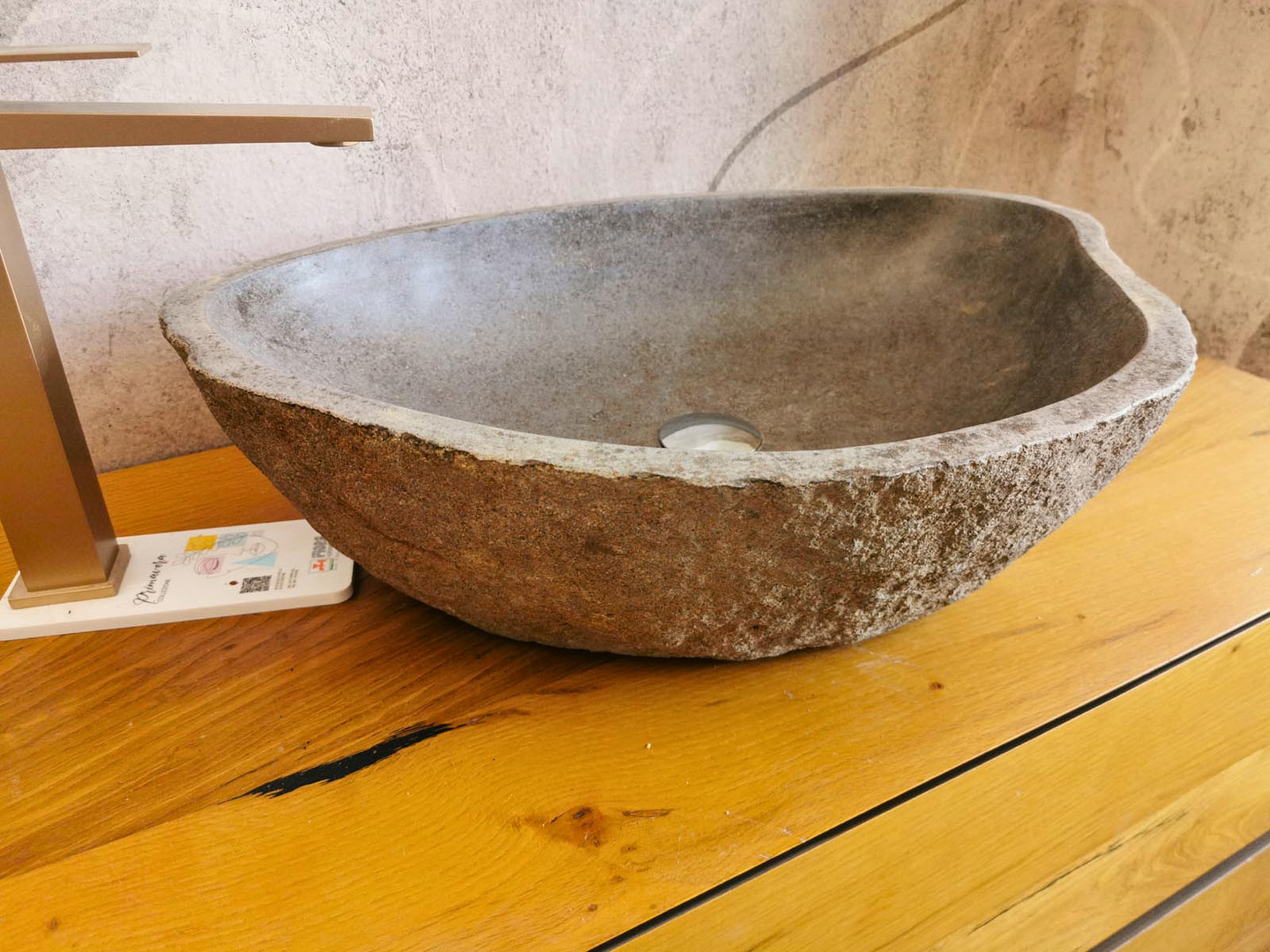 lavabo in pietra