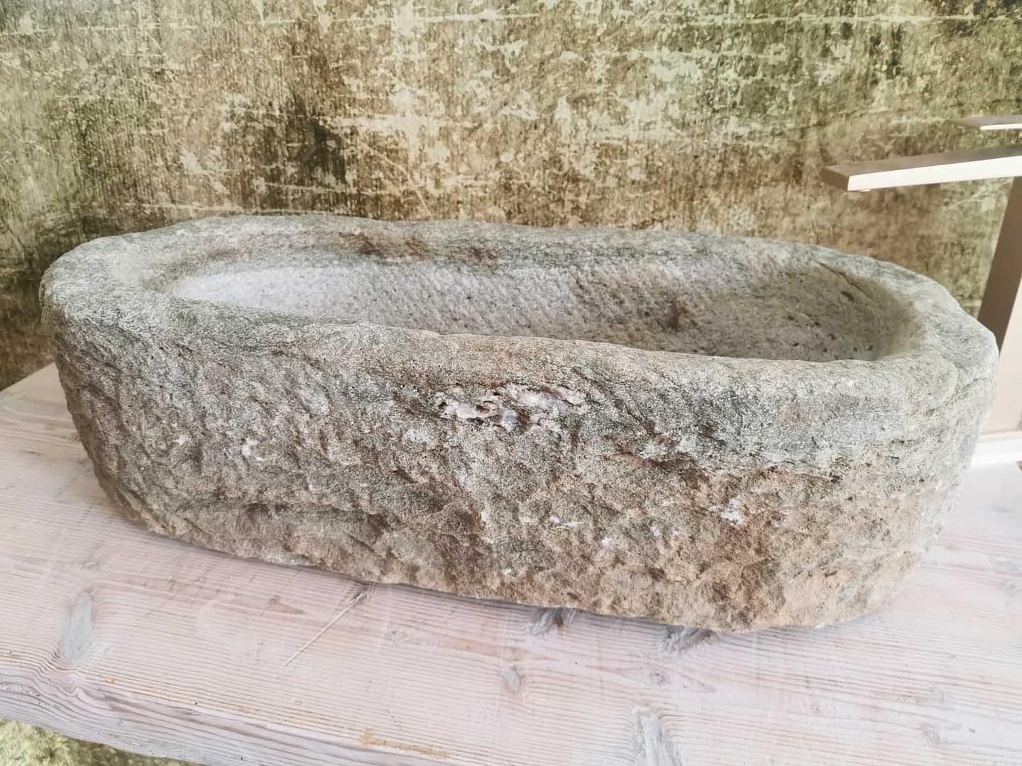 lavabo vecchio da appoggio ovale