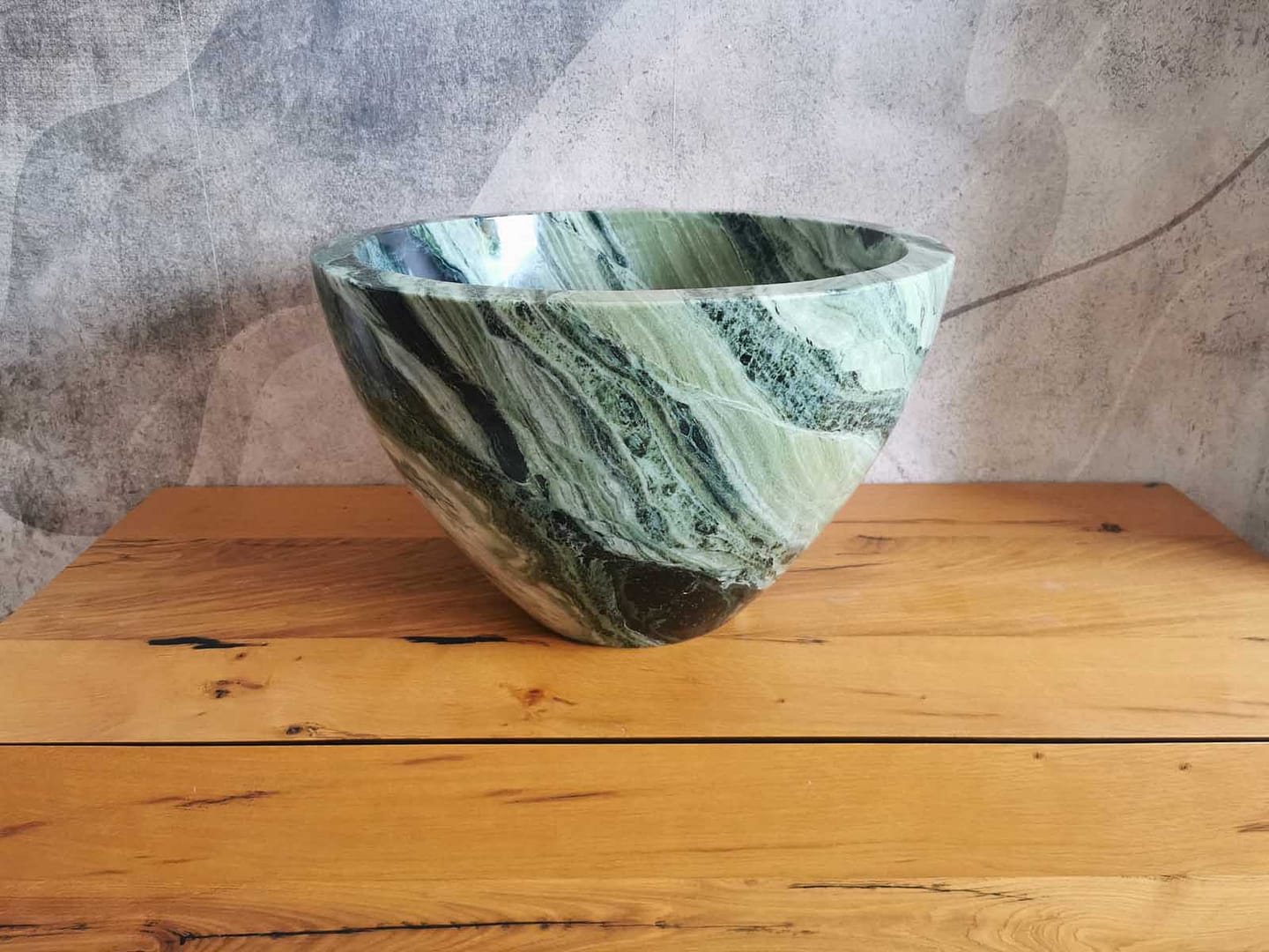 lavabo alto in marmo verde