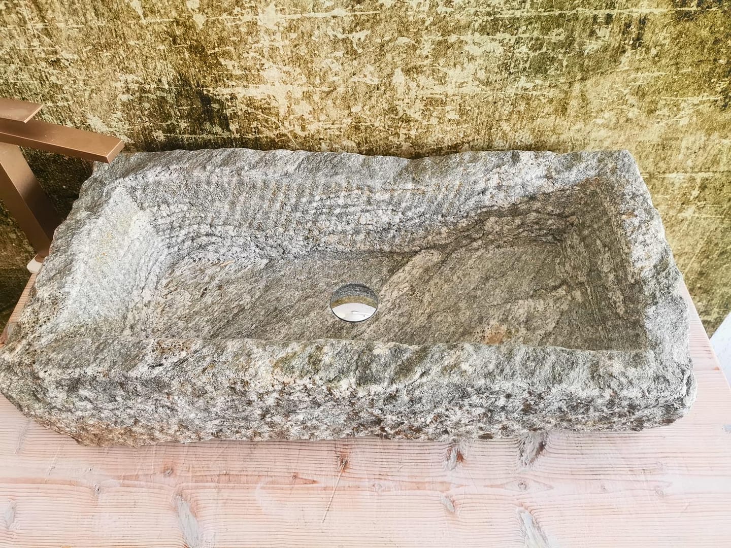 lavabo in granito stile antico