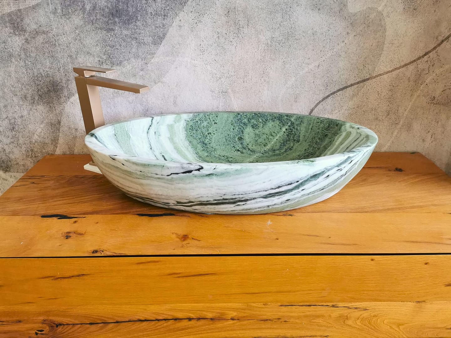 lavabo in marmo verde