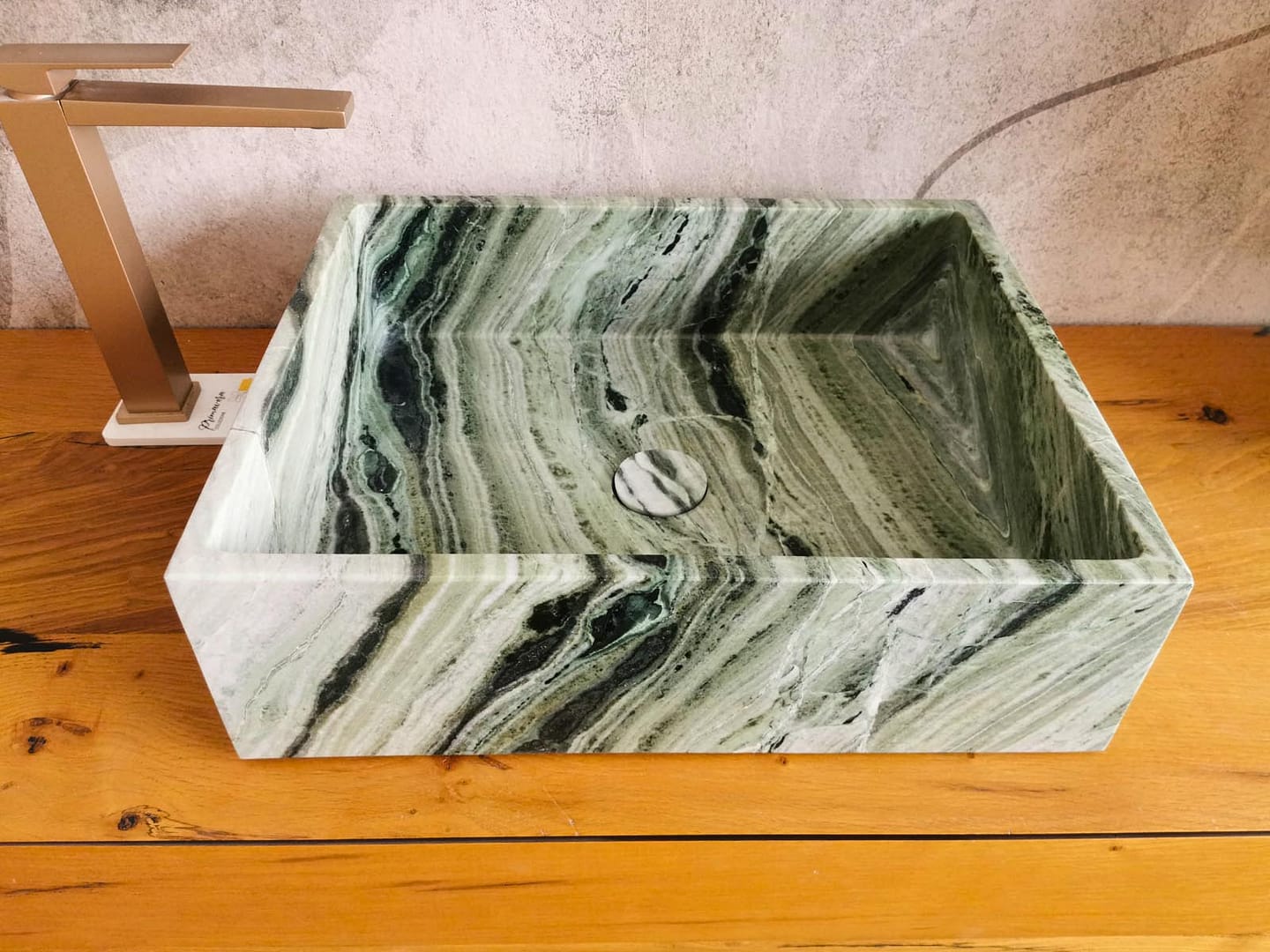 lavabo moderno in marmo verde