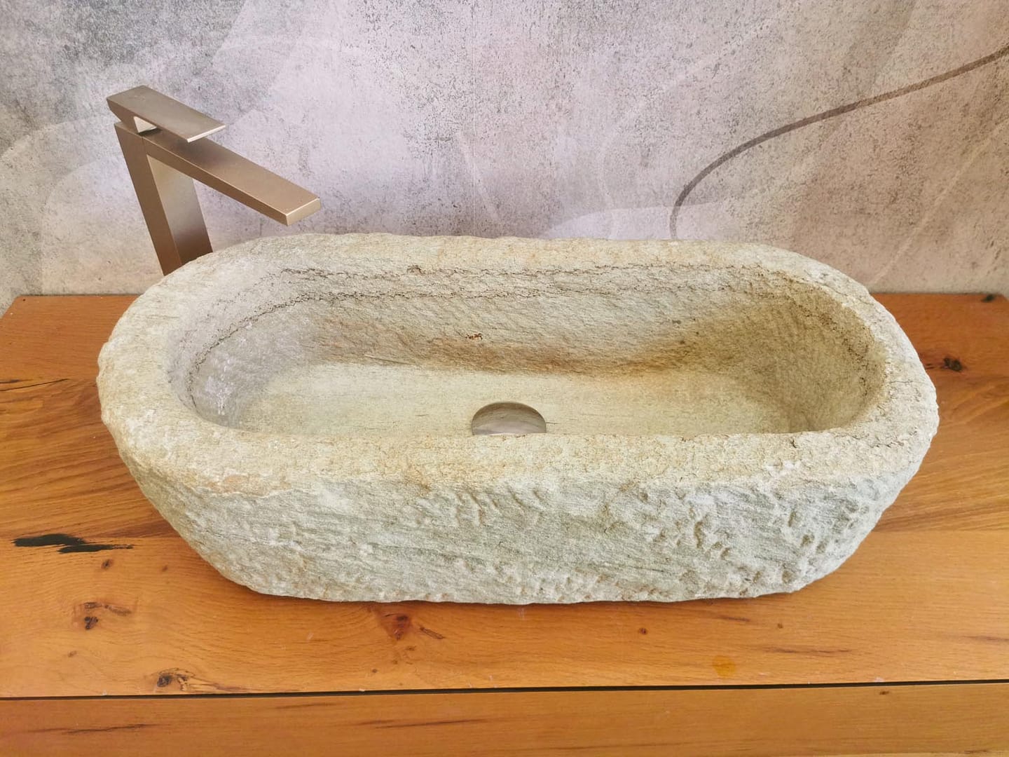 lavabo da appoggio vecchio