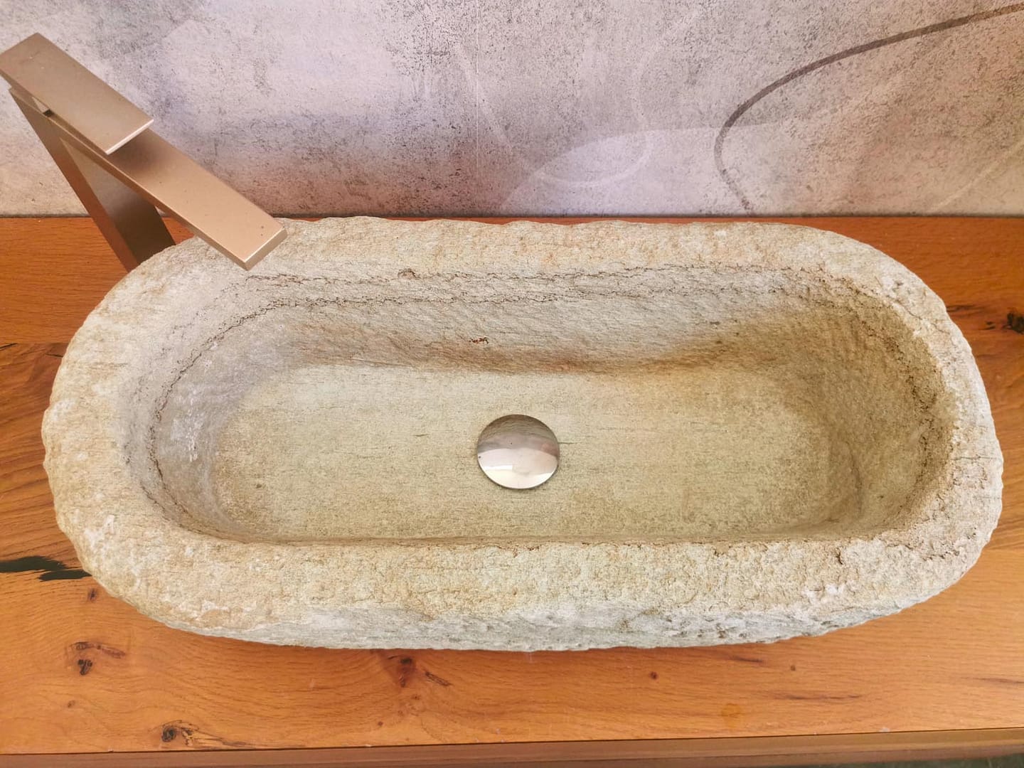 lavabo vecchio da esterno