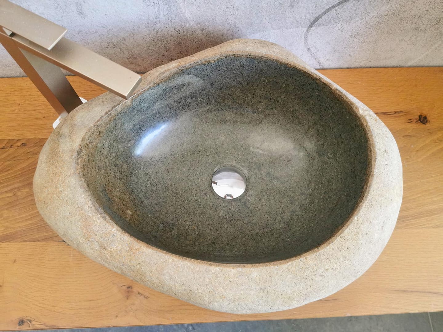lavabo in pietra