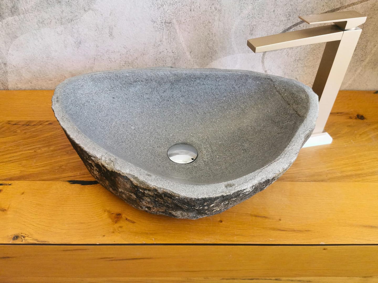 lavandino bagno in pietra