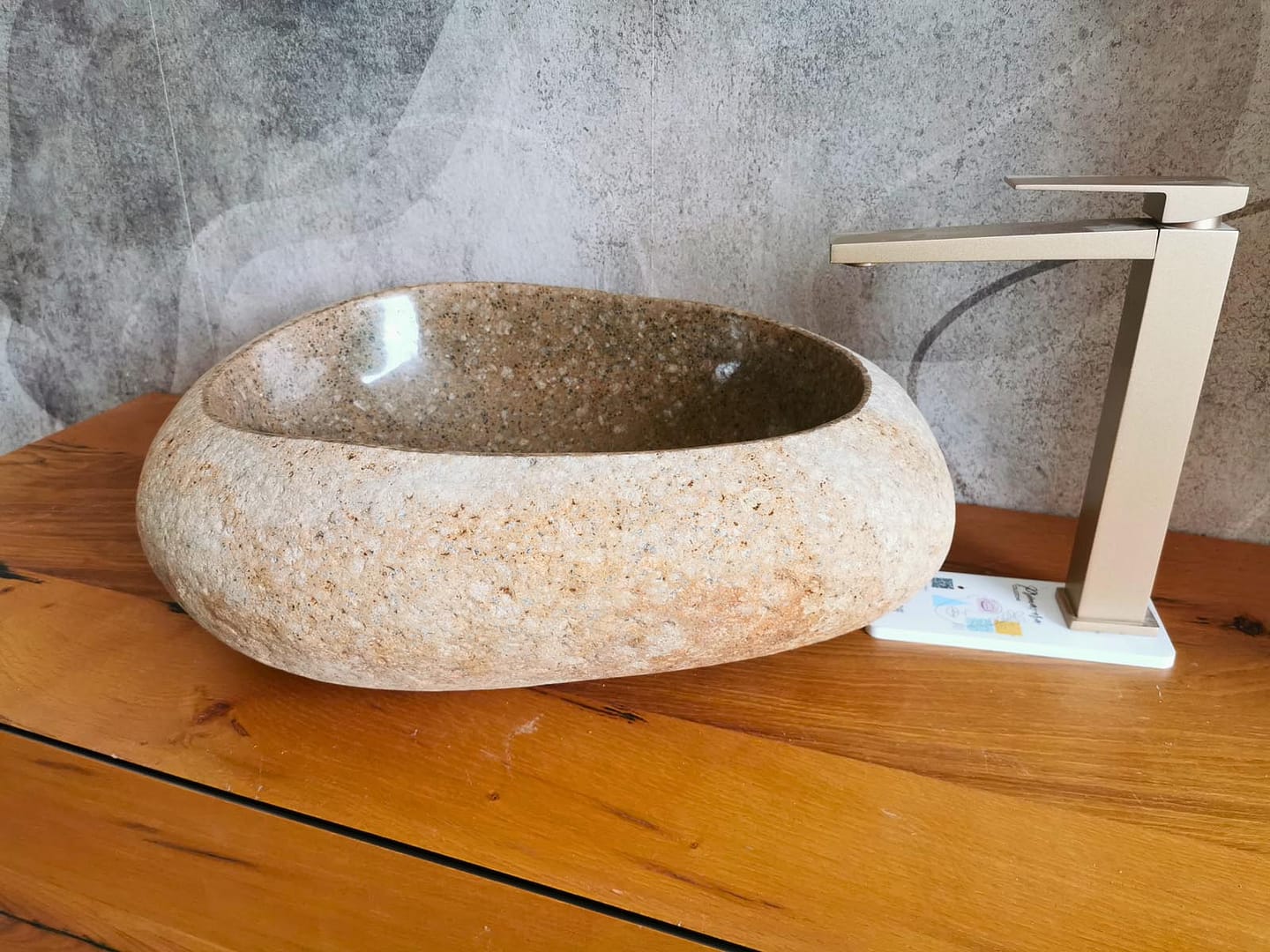 lavandino x bagno in pietra