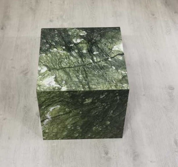tavolino verde da salotto