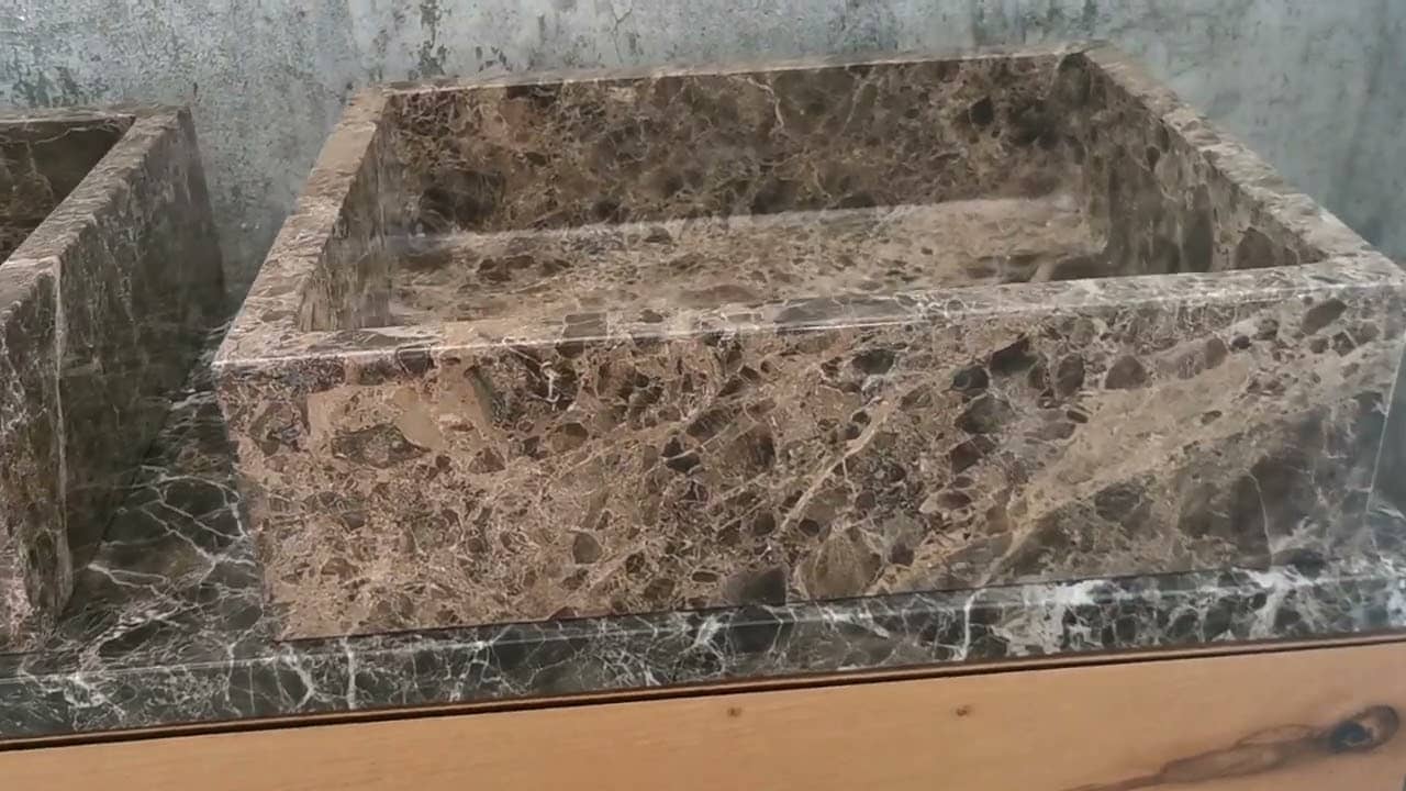 Video Thumbnail: Paar Waschbecken aus Marmor