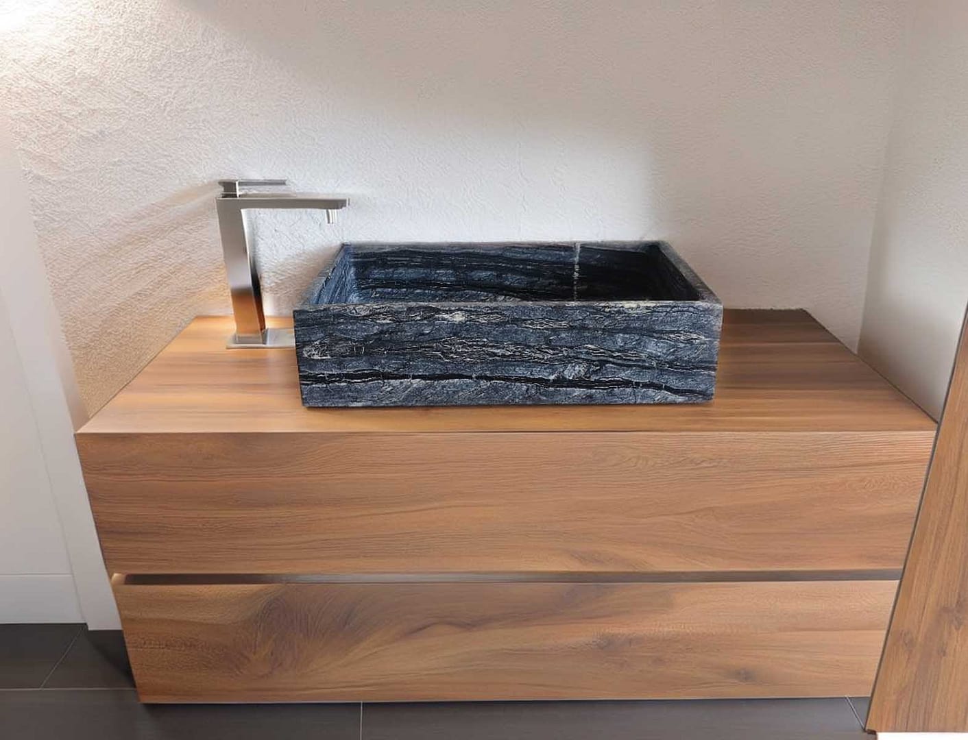 lavandino in marmo lunar