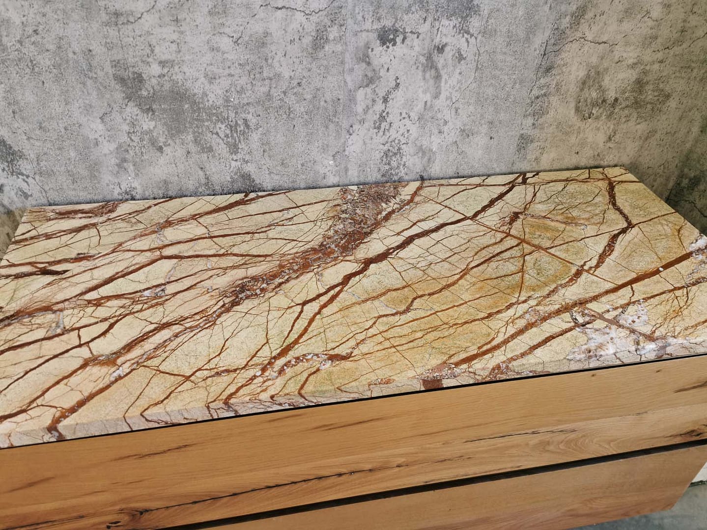 Mensola in marmo Rain forest